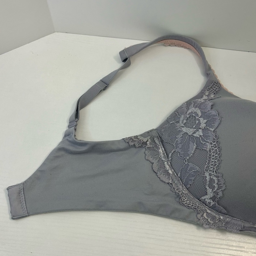 Victoria’s Secret Body By Victoria No Wire Lavender w/ Pink Lace Bra Sz 34DD - Picture 11 of 13
